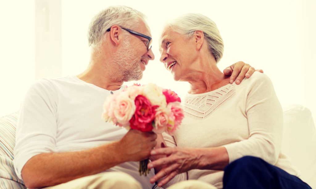 Dating Etiquette in America for Seniors
